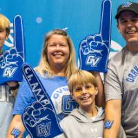 Family Weekend - foam fingers